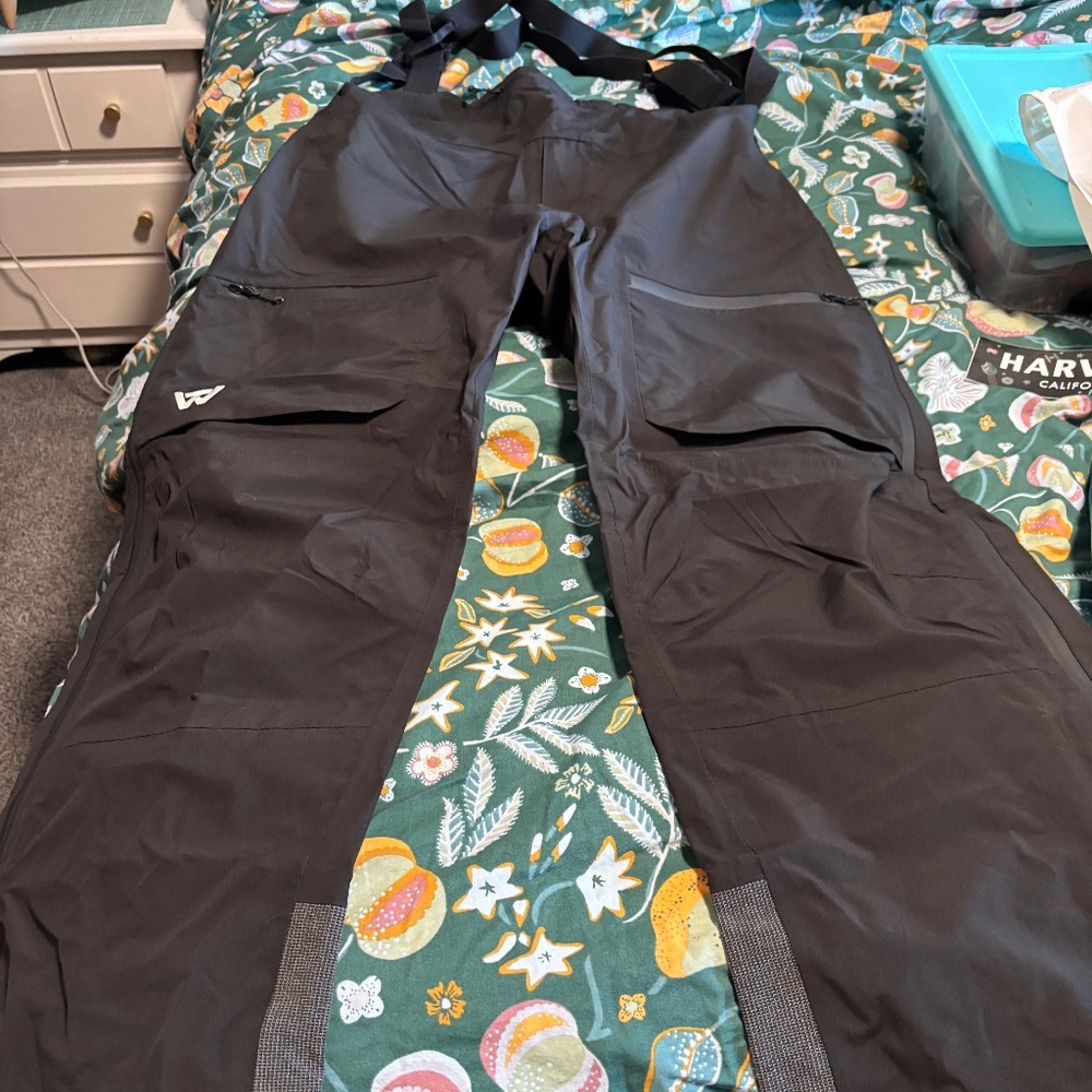 Wilderness Technology Woman's Snow Bibs 2XL